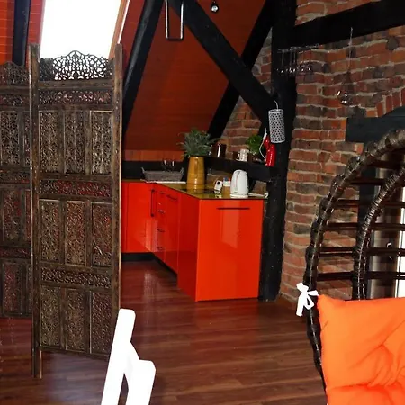 Old Attic House * Polakowice